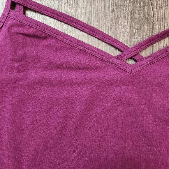 TORRID Women's Cross Front Tank Wine Size 5X - Picture 7 of 7